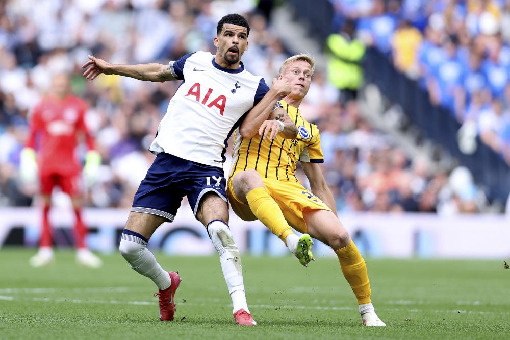 欧冠淘汰赛前瞻：巴萨客场挑战曼联,